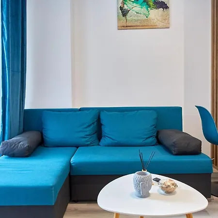 Apartment Seaside By Tomis *