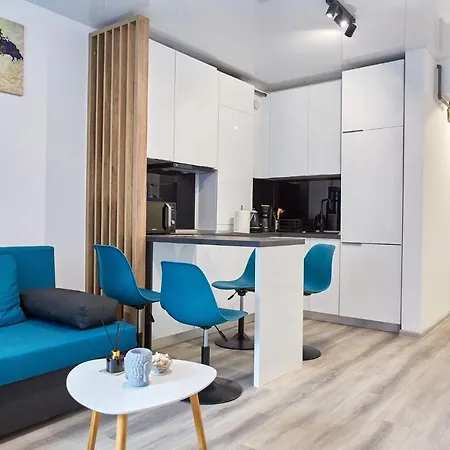 Apartment Seaside By Tomis *